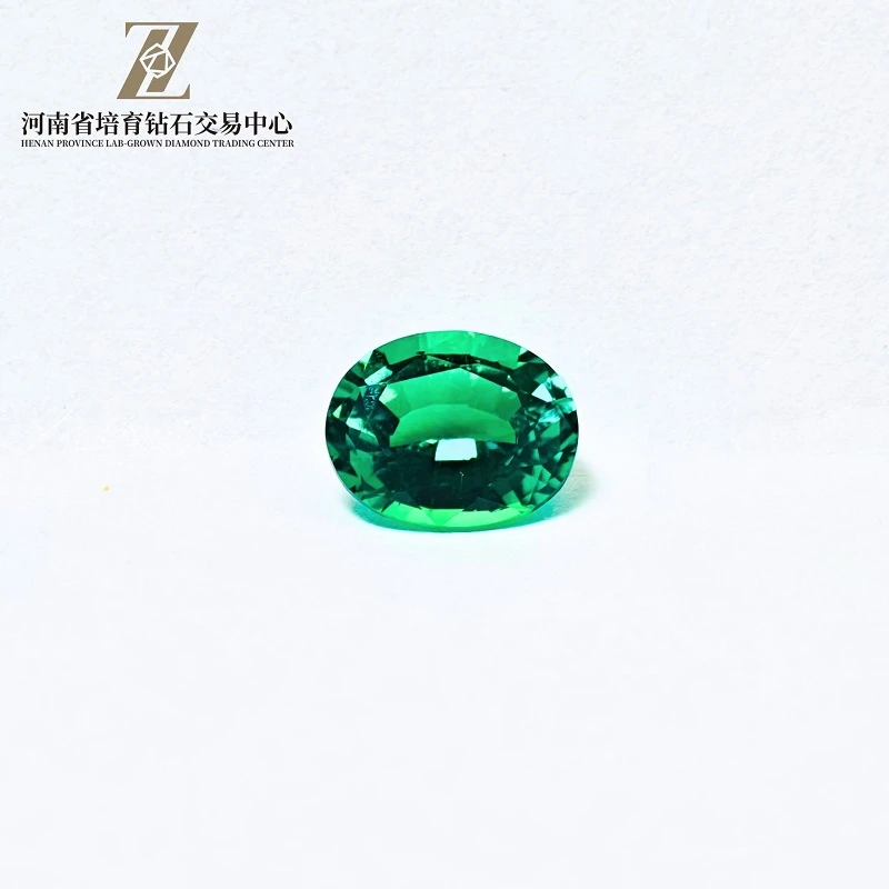 2.207 Carat Lab-Maħluq Kolumbjan-Kulur Emerald Cabochon